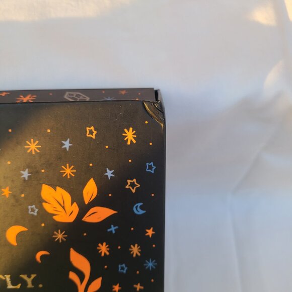 Nail Polish Hocus Pocus Empty Collector's Box - Picture 6 of 7